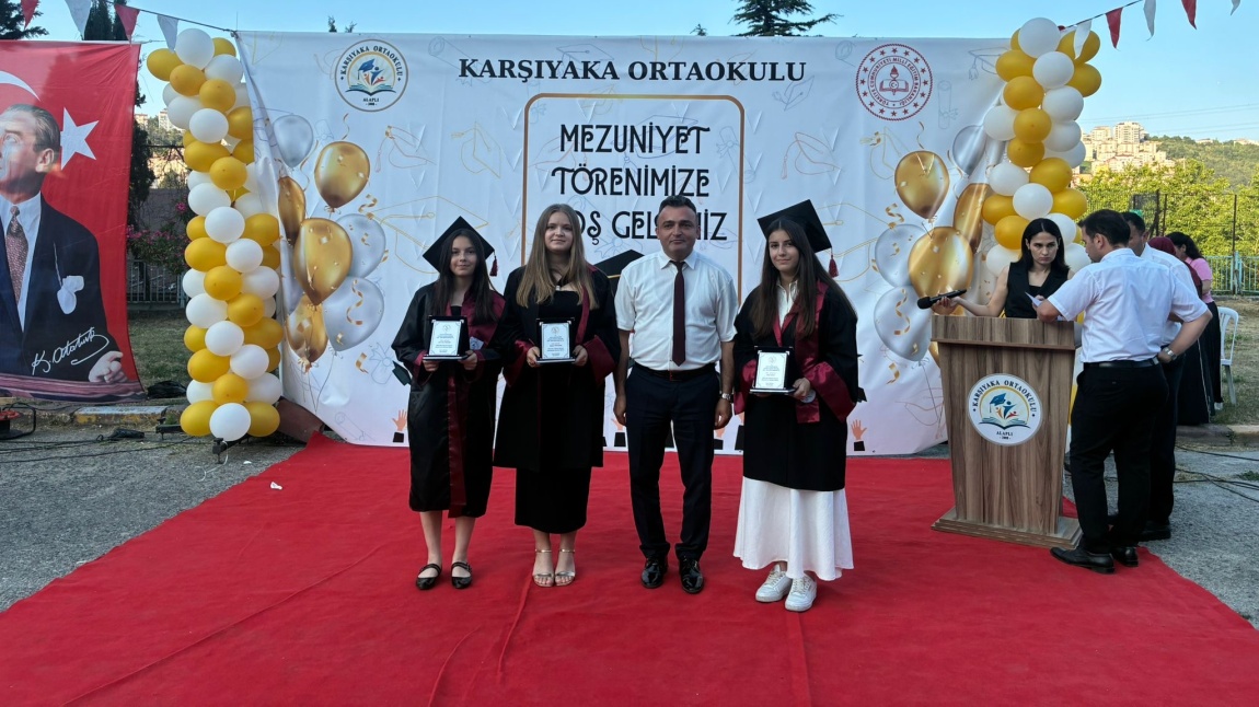 Karşıyaka Ortaokulu Mezuniyet Töreni 