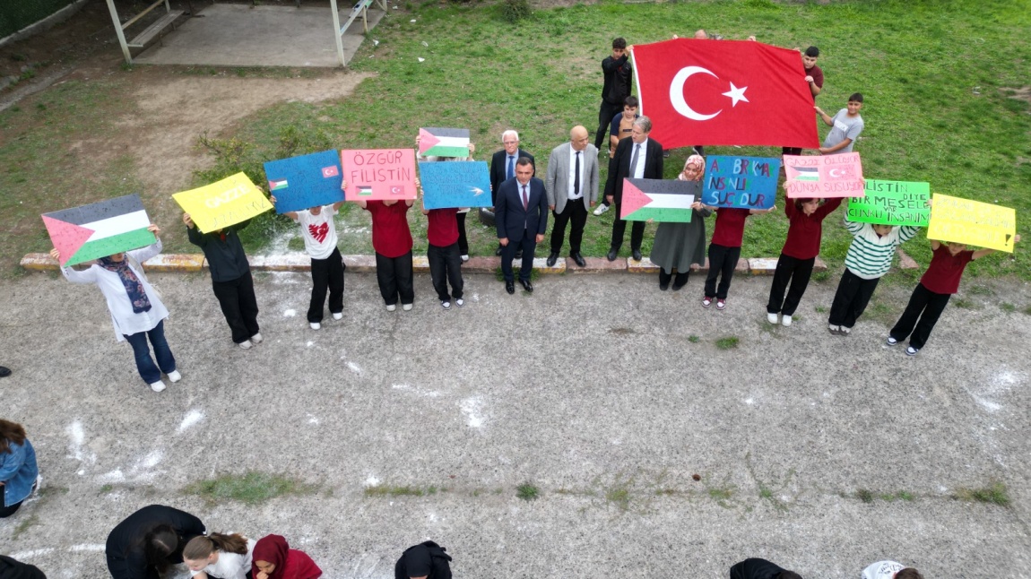ÖZGÜR FİLİSTİN İÇİN EL ELE !